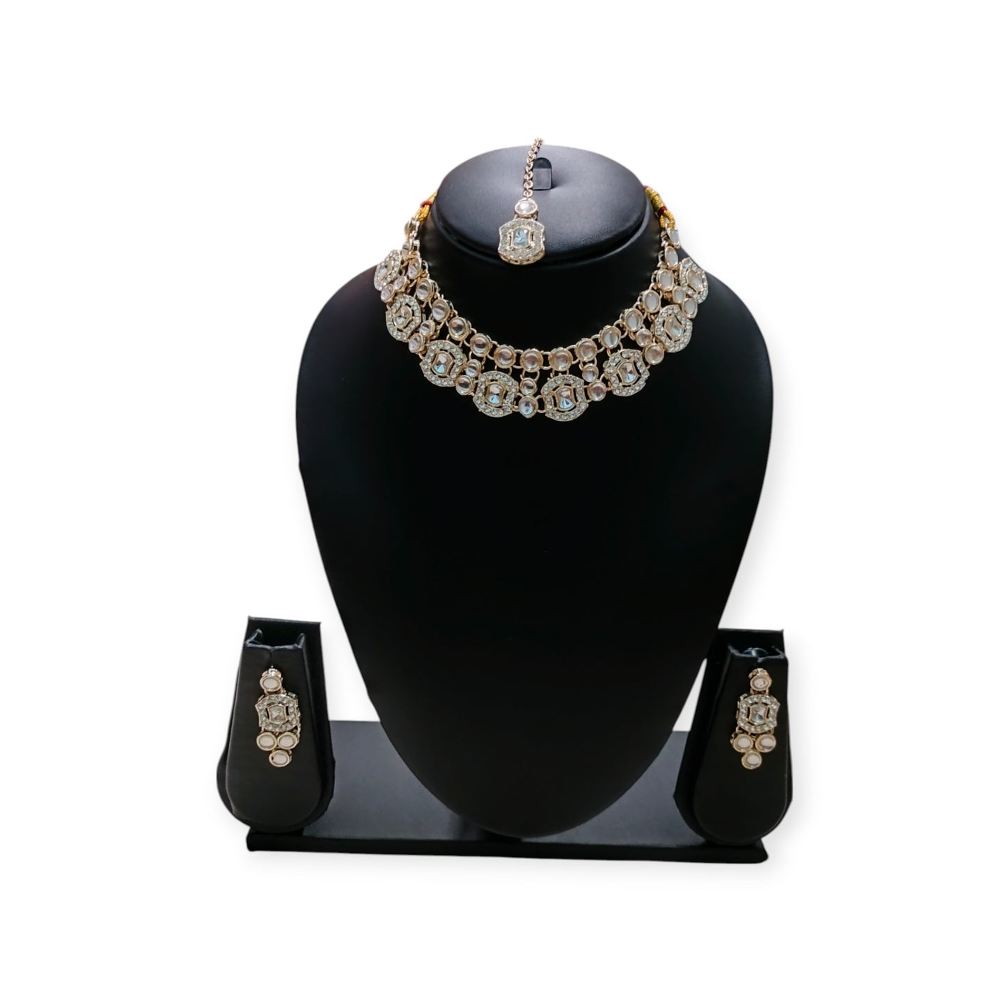 Sajobhi's Kundan Bridal Necklace Set
