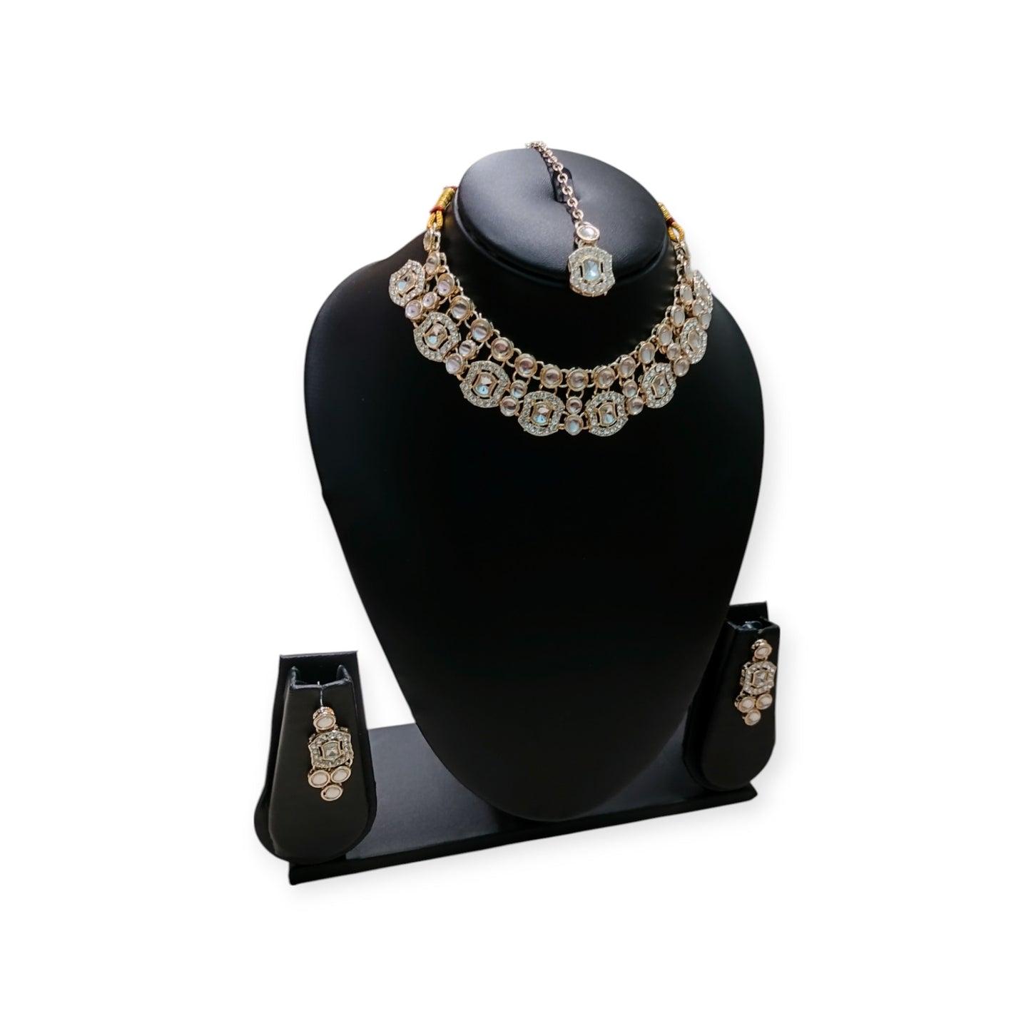 Sajobhi's Kundan Bridal Necklace Set