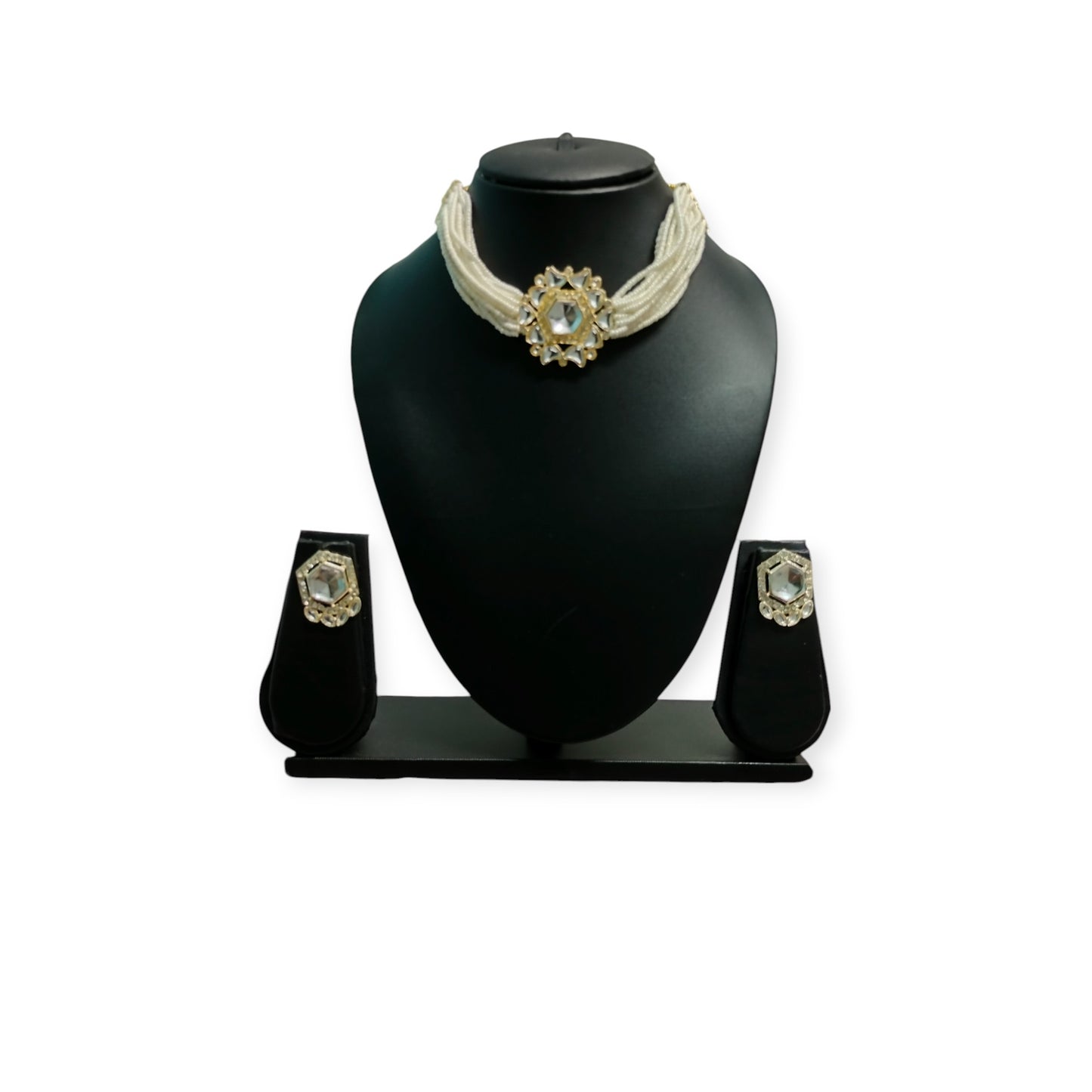 Sajobhi's Kundan Beaded Choker