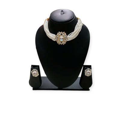 Sajobhi's Kundan Beaded Choker