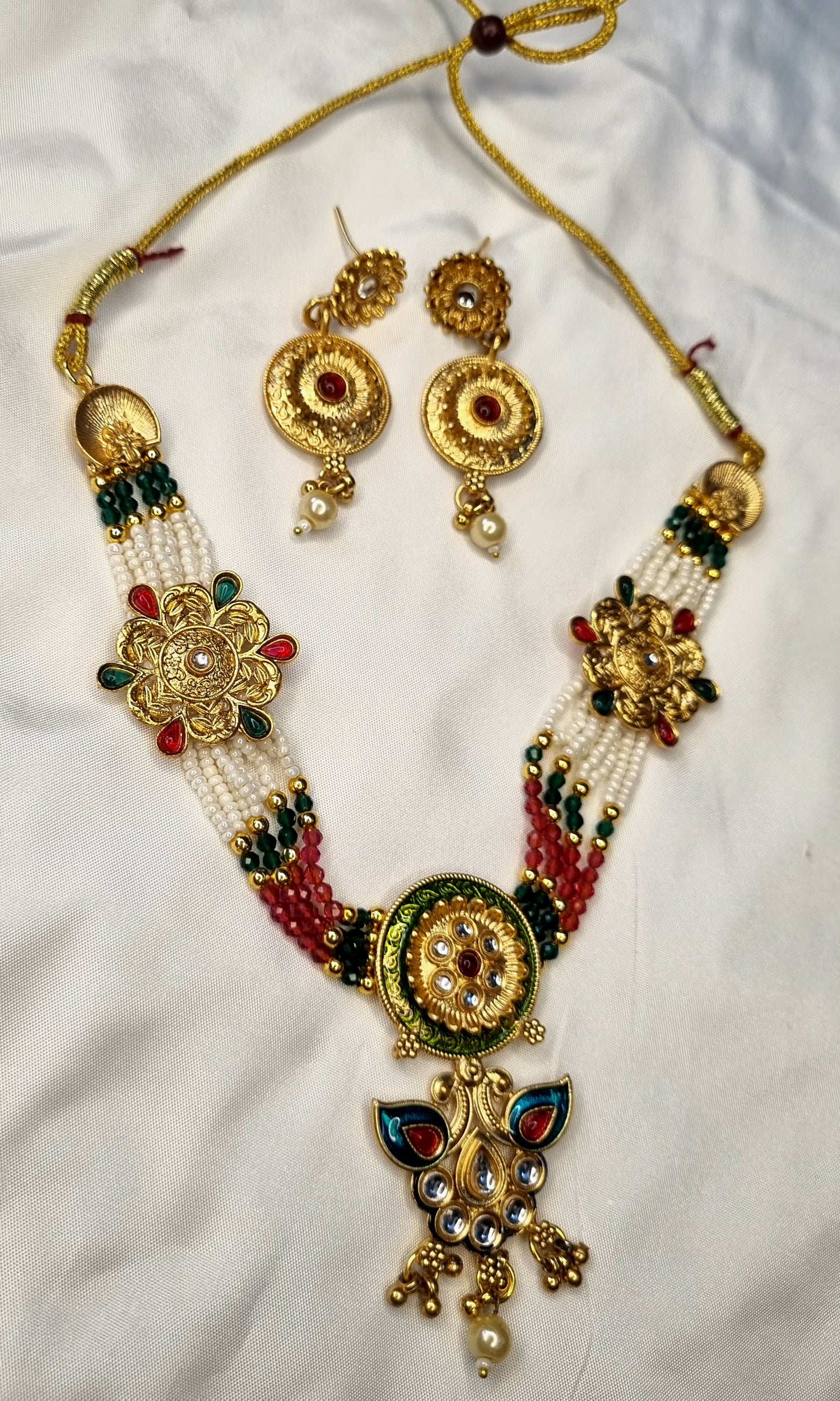 Heer Mirror Charm Necklace Set