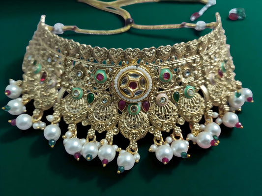 SAJOBHI,s Royal Heritage Kundan Bridal Set